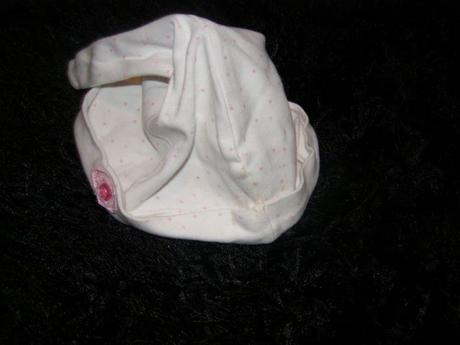 Bielo - bodkovaná oroginal čiapka zn. next, next,62