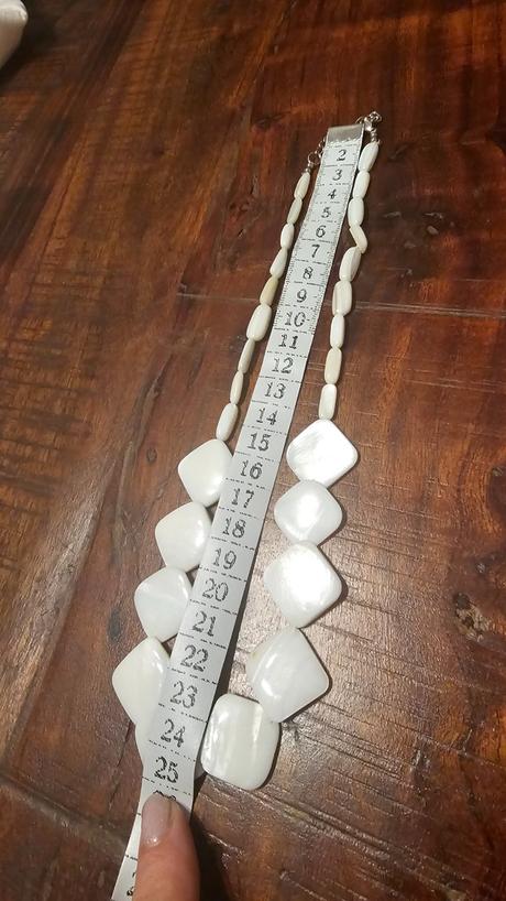 Perletovy nahrdelnik,