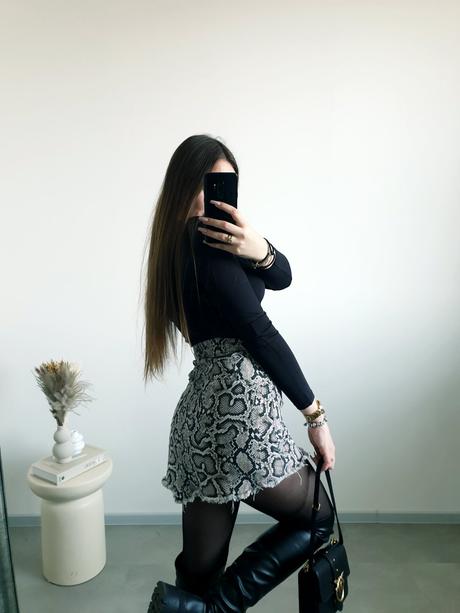 Zara vzorovaná sukňa s/m, zara,s