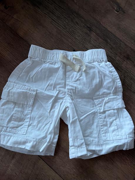 Biele šortky, 92