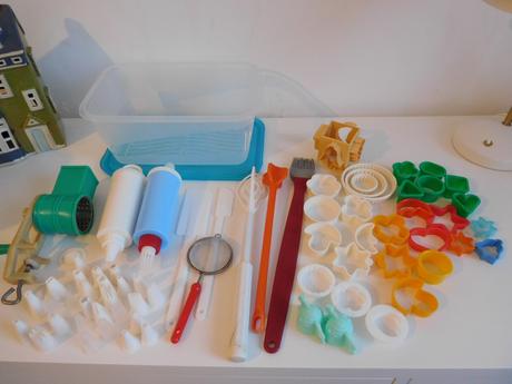 Mlynček na orechy, vykrojovatka na pečivo,, 