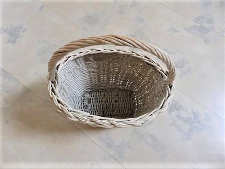 Prútený košíček, 