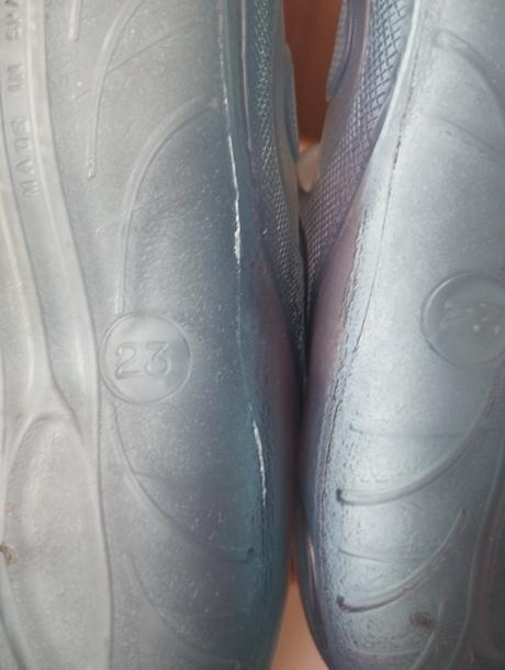 Sandálky aj do vody, 23