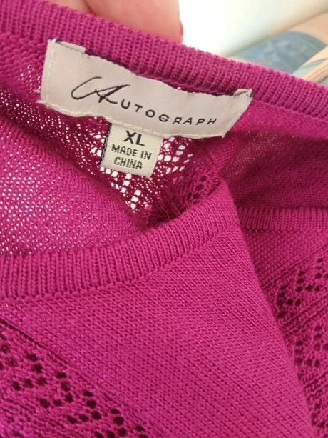 Cyklámenový pulóver, 46