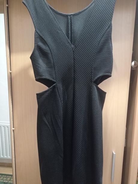 Kratke saty cierne, gate,38