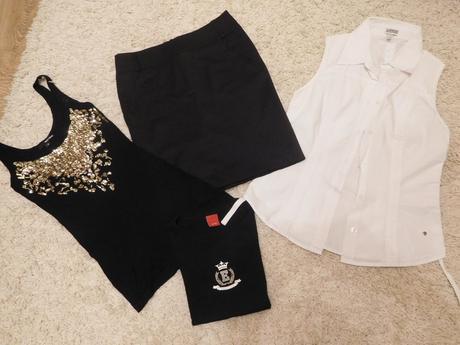 Balík oblečenia, s