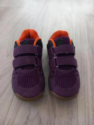 Dievčenské tenisky, 30