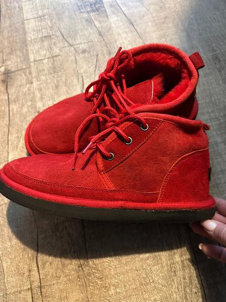 Ugg krásne červené veľ. 39/40, ugg,39