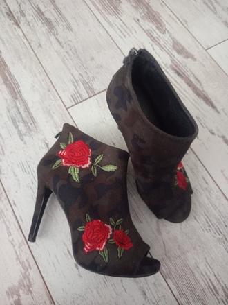 Čižmičky, graceland,38