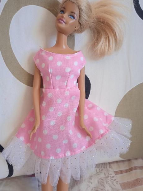 Šaty pre babiku barbie,