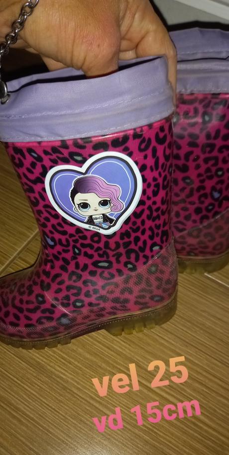 Svietiace lol gumáky, 25