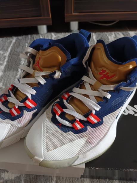 Jordan zion 1, nike,39