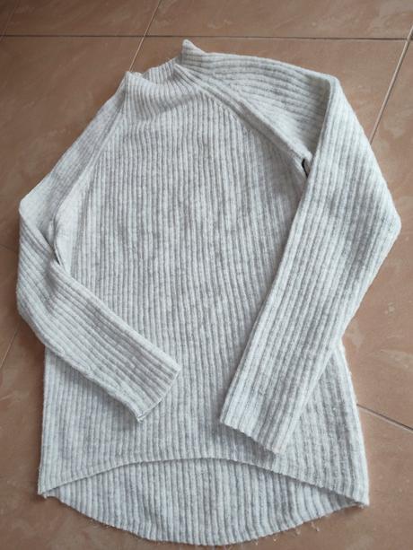 Dámsky sveter(rolák)amisu, amisu,xs