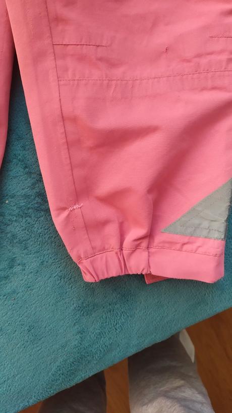 Dievcenske nohavice do dazda a blata, 98