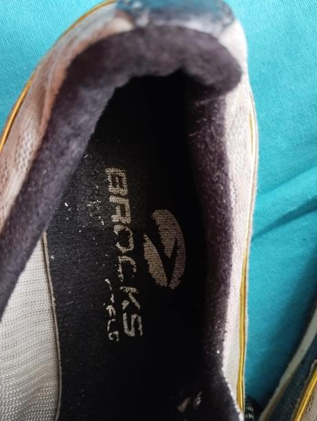 Bezecka obuv brooks, 38