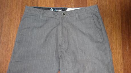 Volcom kraťasy v.32, 32