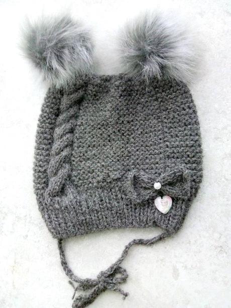 Pletená čiapka s kožušinkovým brmbolcom, 