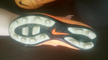 Neonovo -oranzove kopačky, nike,31