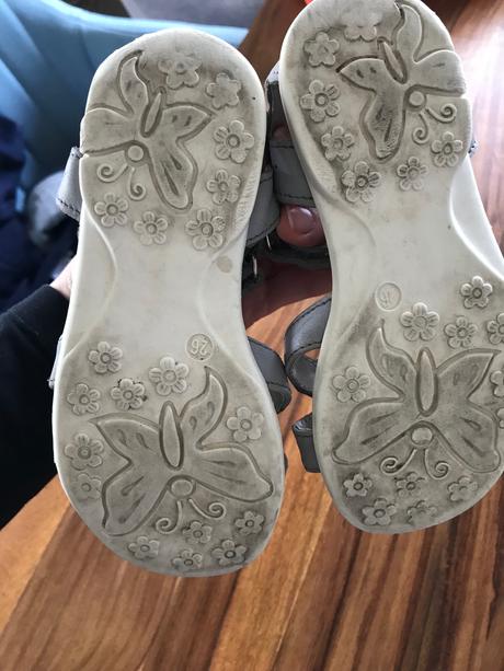 Kožené sandalky, baťa,26