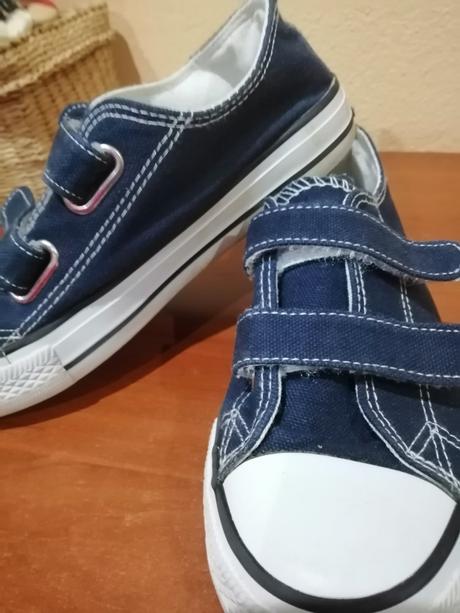 Tenisky s poštou, 34