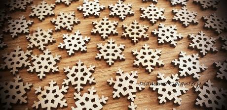 Aplikácia drevená vločka 20 mm,