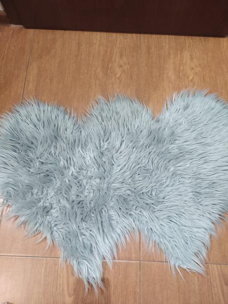 Kožušinova  podložka /koberec, 