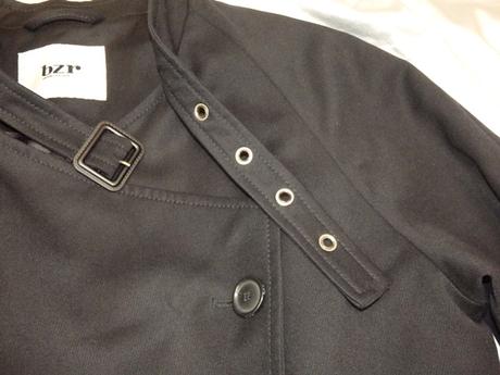 Luxusný čierny prechodný kabát, s