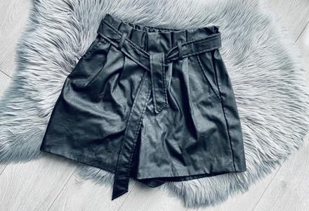 Koženkové kraťasy pink woman, s