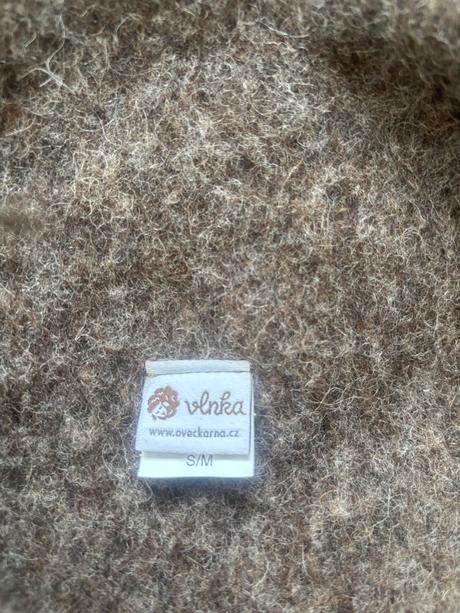 Vlnka vesta, s
