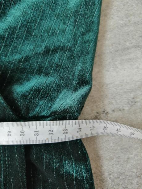 Zelené zamatové šaty reserved, vs, reserved,s