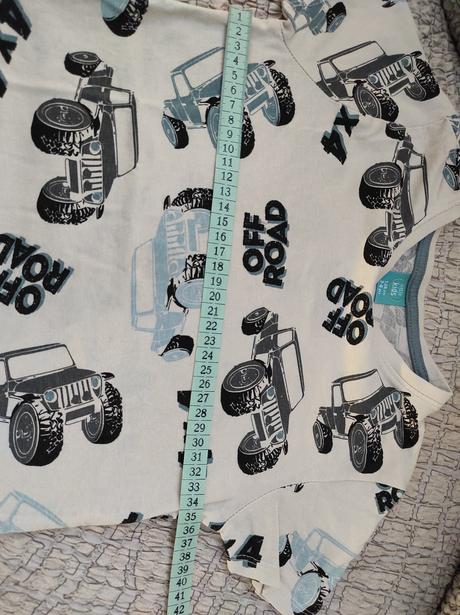 Predám chlapč. tričká s krátkymi rukávmi veľ.128, 128