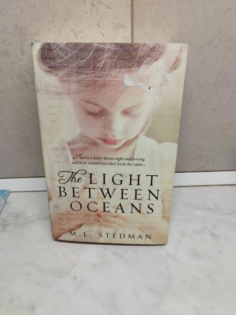 M. l. stedman - the light between oceans v,