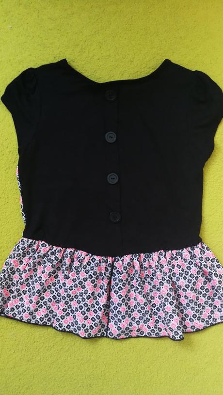 Blúzka s volánom, 122