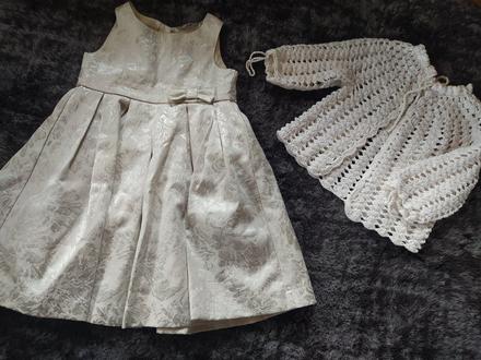 Slávnostné šaty, 98