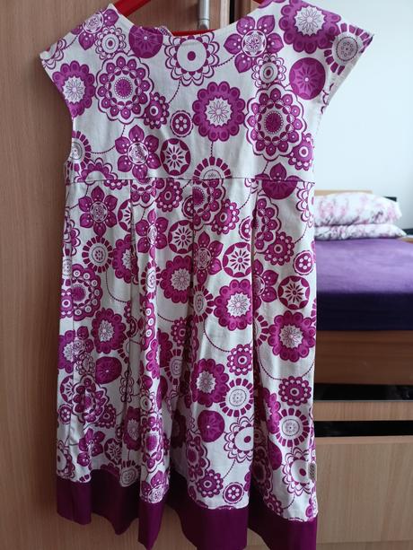 Elegantné šatočky, 116