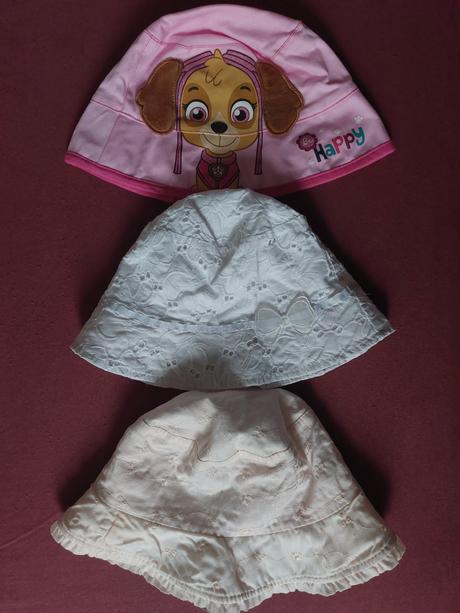 Letne klobuciky 3 ks, 98