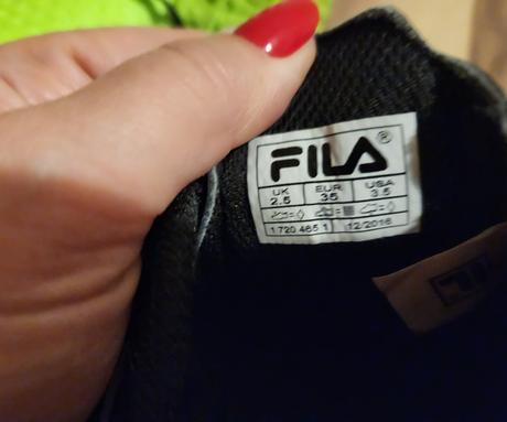 Halovky, fila,34