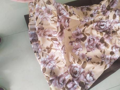 Pekne šaty, gate,36