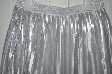 Strieborná skladaná suknička, dopodopo,122