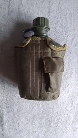 Vojenská fľaša poľná nádoba ako nová nepoužité, 