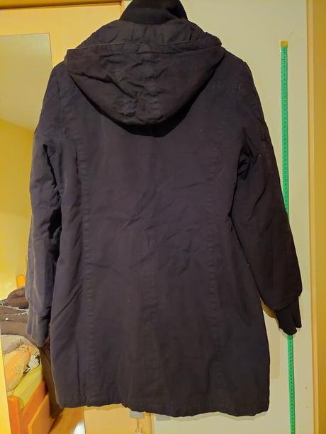 Dámska bunda s kapucňou, m