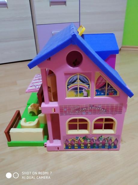 Domček pre bábiky, 
