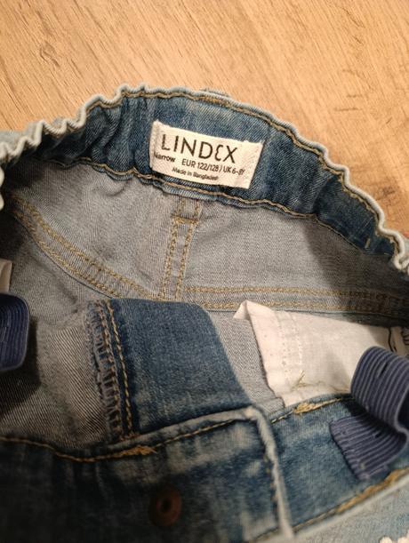 Riflove šortky s čipkou, lindex,122