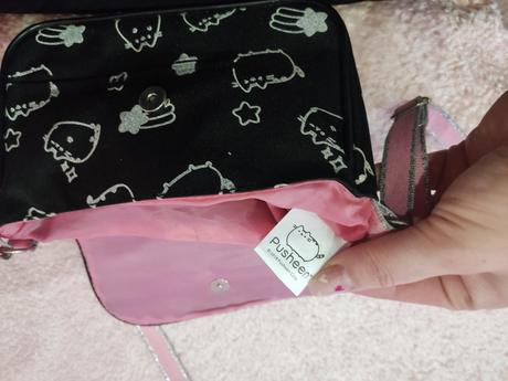 Kabelka pusheen, reserved