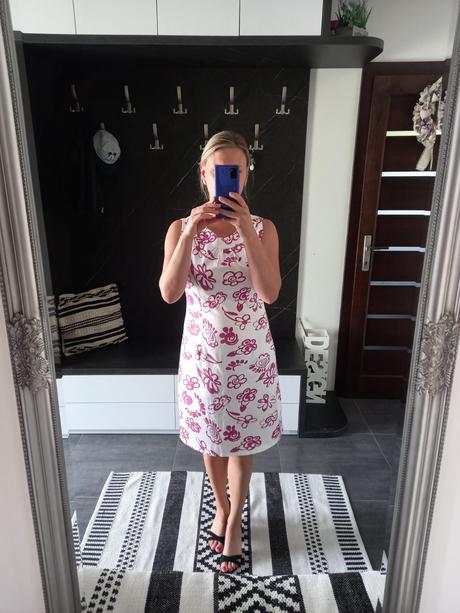 Krasne kvalitne saty s postou, m