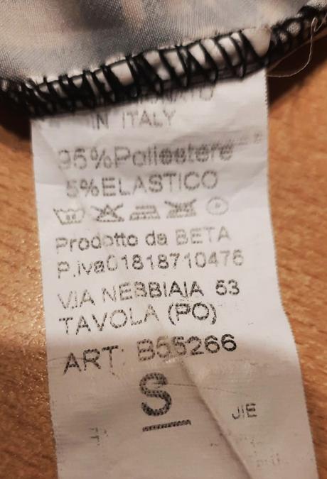 Predám  kárované šaty veľ.s, s