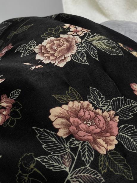 Čierne kimono s kvetinovým vzorom  forever 21, m