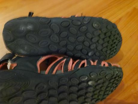 Detske sandaly_ruzove, baťa,37