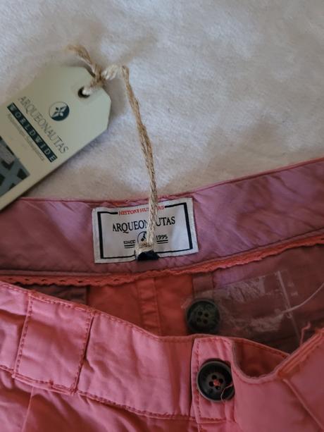 Šortky arqueonautas, 28