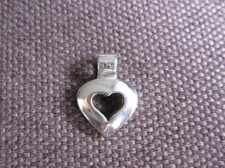Strieborny privesok srdiecko, 